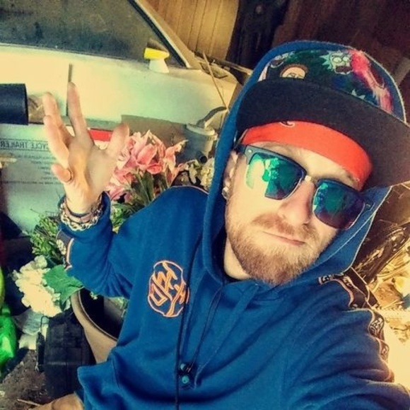 Meet your Posher, Koty - Picture 1 of 1